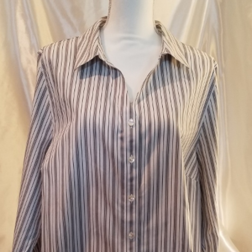 1X Catherine's White w/Black & Gray Stripe Blouse